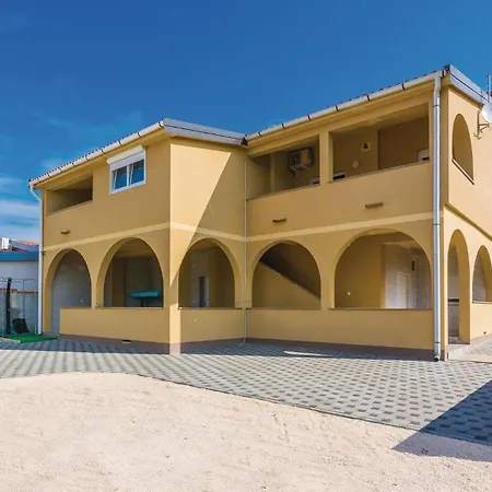 Daire Two-bedroom In *