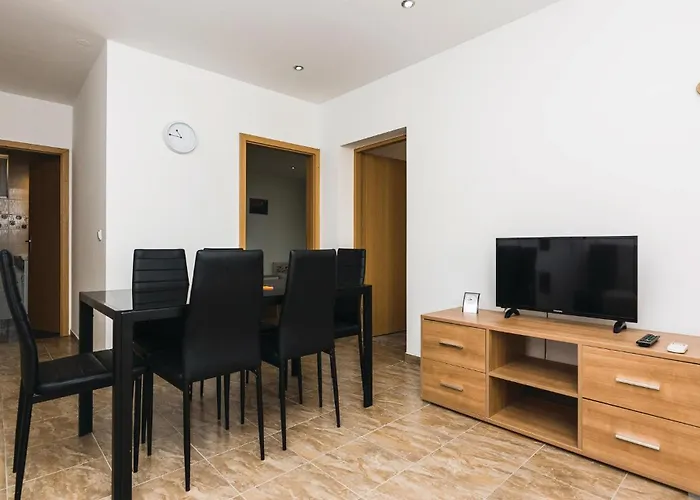 Two-bedroom In * Vir